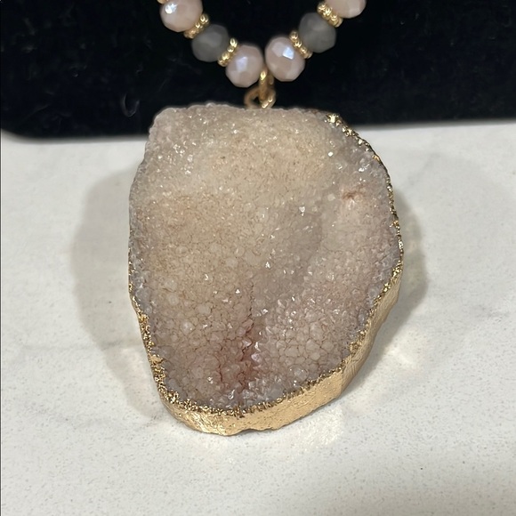 Cream Beaded Necklace with Gold Chain and Natural Stone Pendant - Picture 2 of 14